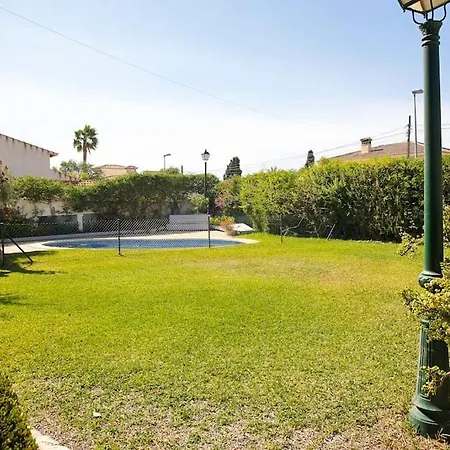 Holiday home Great With Ac, Pool And Bbq *
