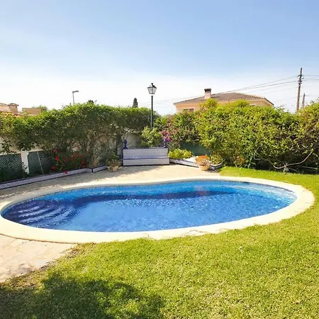 Holiday home Great With Ac, Pool And Bbq *